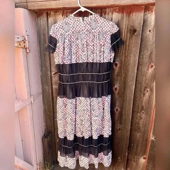 KOLOR Japan
Tiered Colorblock Dress - Picture 4 of 8